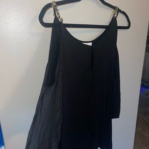 Cold Shoulder with Metal Chain Detail